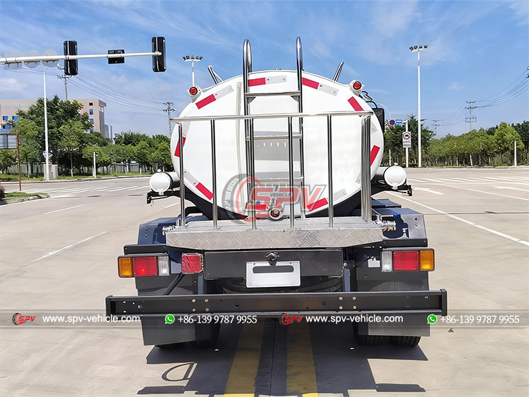 ISUZU NPR 8,000 Litres Clean Water Truck - Rear Side